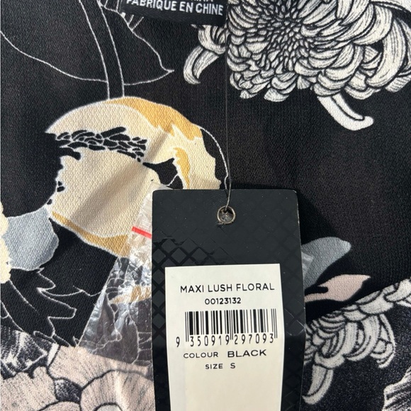 City Chic Floral Black Maxi Dress - Picture 3 of 8